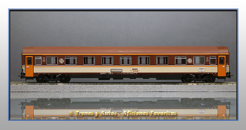 Coche pasajeros Serie 10000 AA-10001 "Estrella" - Renfe